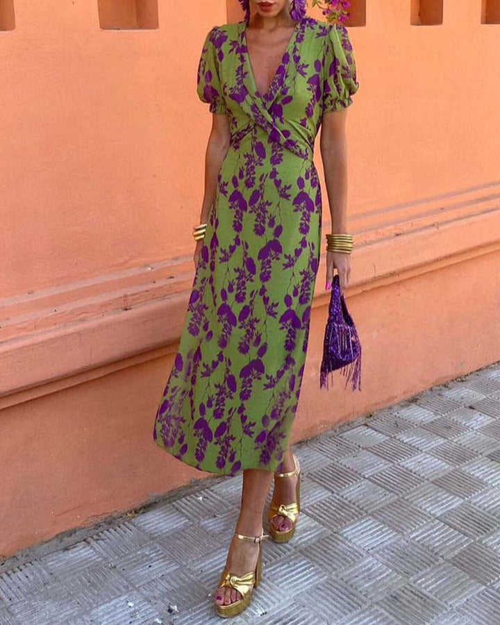 Brie Floral Midi Dress with V-Neckline Elegant Design for Autumn and Summer