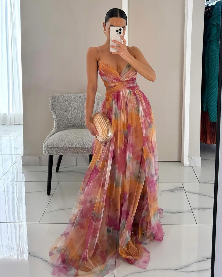 Gisele Flattering Floral Maxi Dress with Elegant Movement for Summer and Autumn