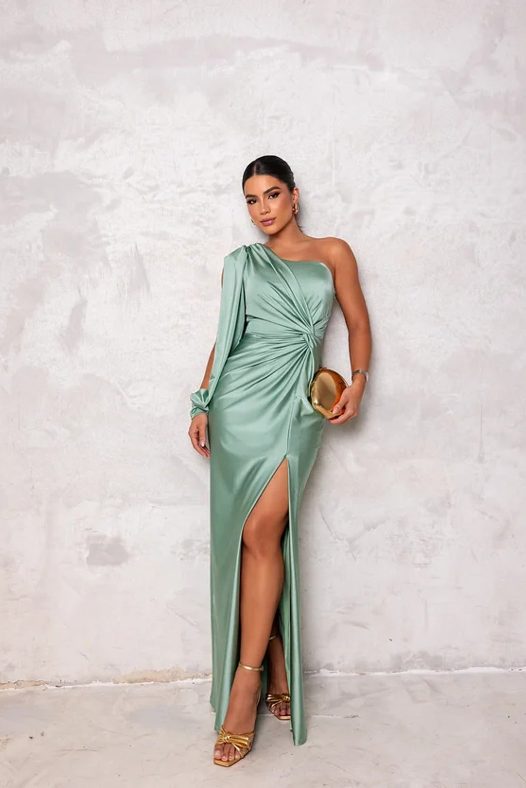 Hilda Elegant Dress with Timeless Style and Comfortable Fit for Autumn