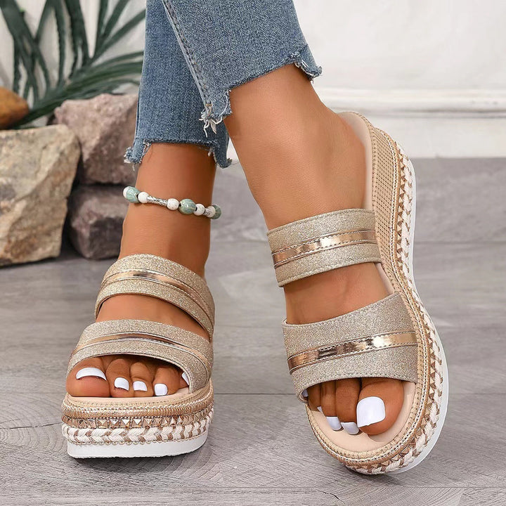 Daphne Stylish Summer Platform Sandals with Comfortable Fit and Versatile Design