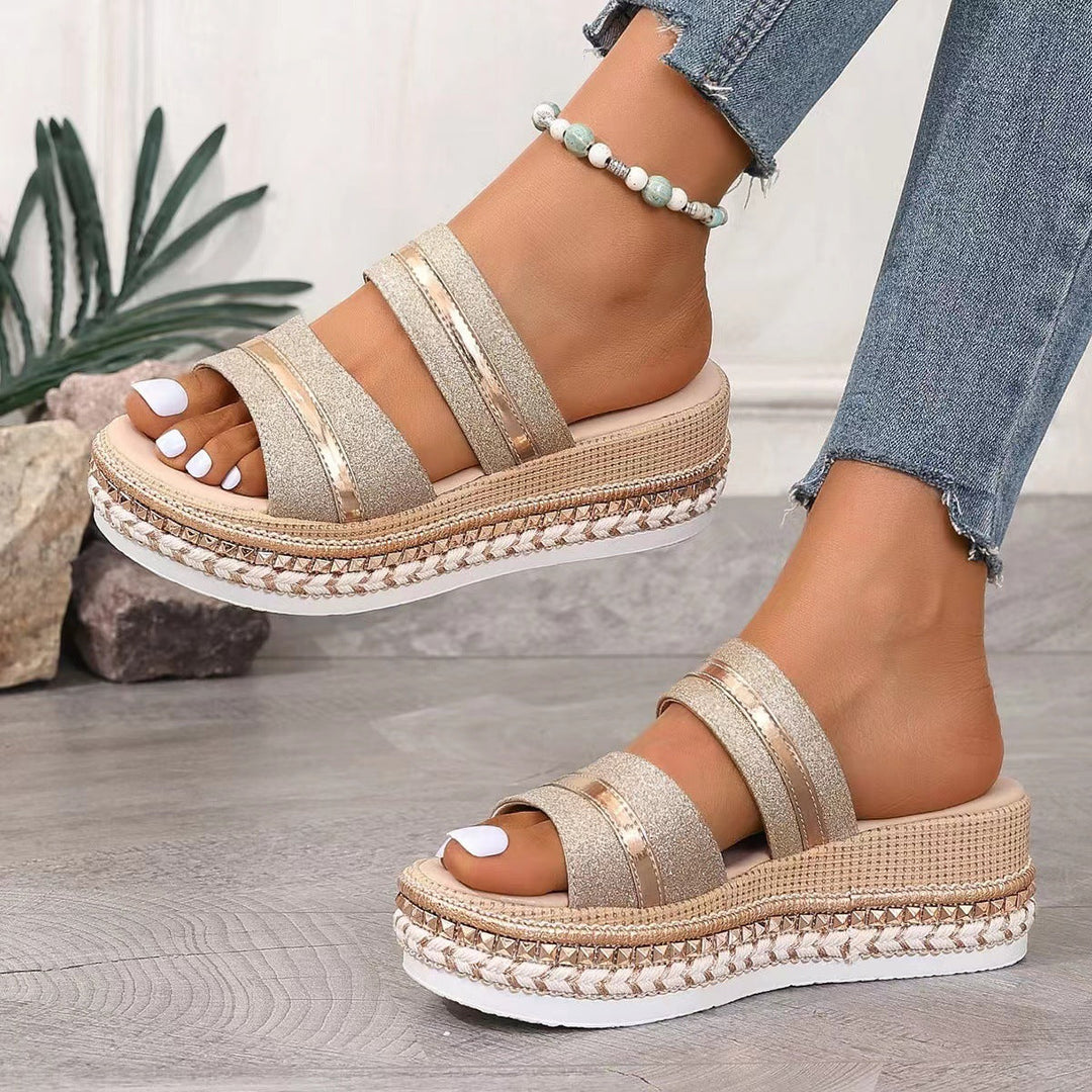 Daphne Stylish Summer Platform Sandals with Comfortable Fit and Versatile Design
