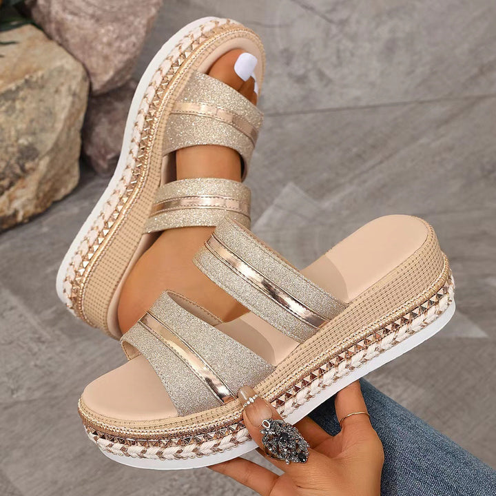 Daphne Stylish Summer Platform Sandals with Comfortable Fit and Versatile Design