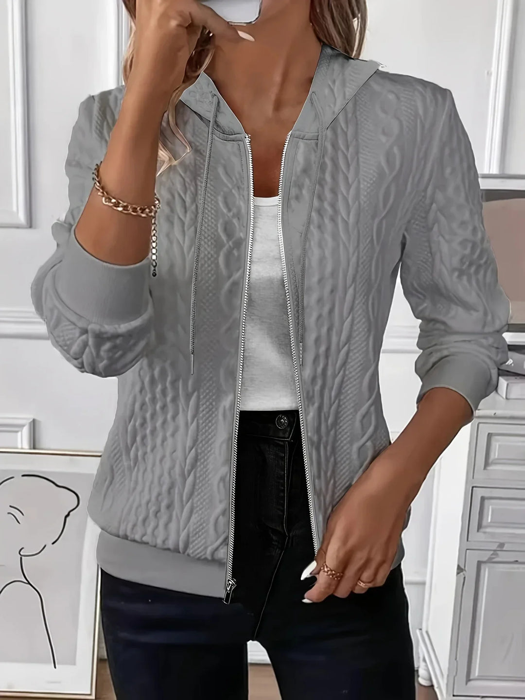 Lena Zip Hoodie with Zipper – Comfortable Stylish Autumn Hoodie