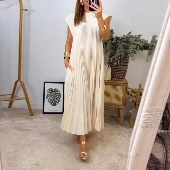 Tamara Elegant Pleated Maxi Dress Lightweight Comfort and Style for Autumn and Summer