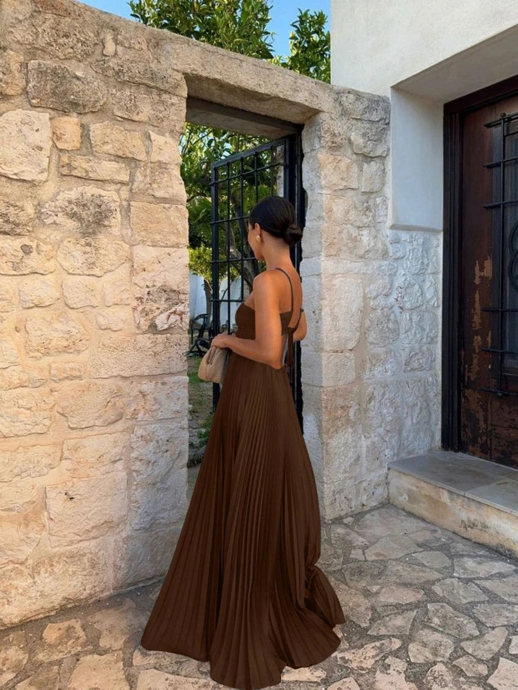 Nina Stylish Pleated Maxi Dress Elegant Flowy Dress for Autumn