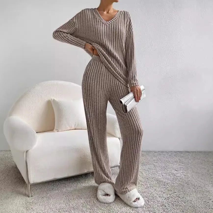 KATHY Ribbed Knitted 2-Piece Loungewear Set – Stylish, Comfortable Autumn Sweater & Pants
