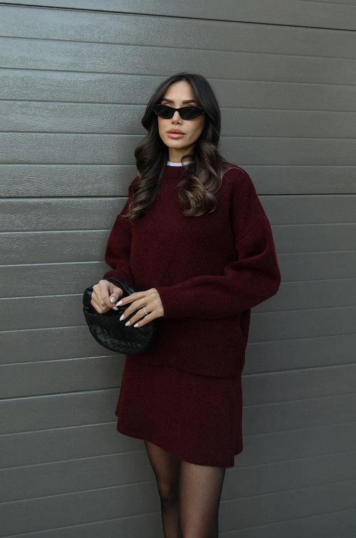 NEVA 2-Piece Oversized Sweater and Skirt Set for Women – Comfortable Stylish Autumn Outfit