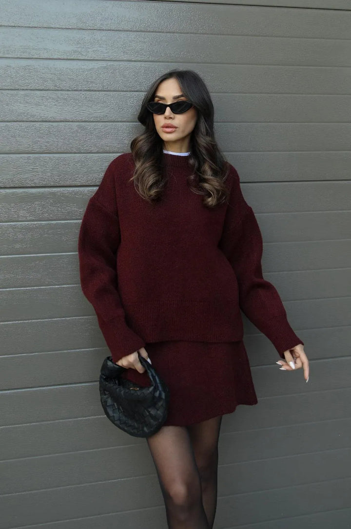 NEVA 2-Piece Oversized Sweater and Skirt Set for Women – Comfortable Stylish Autumn Outfit