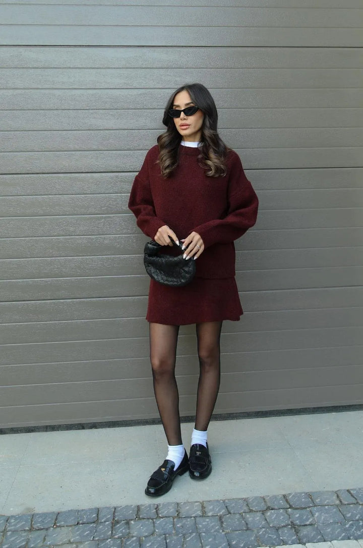 NEVA 2-Piece Oversized Sweater and Skirt Set for Women – Comfortable Stylish Autumn Outfit