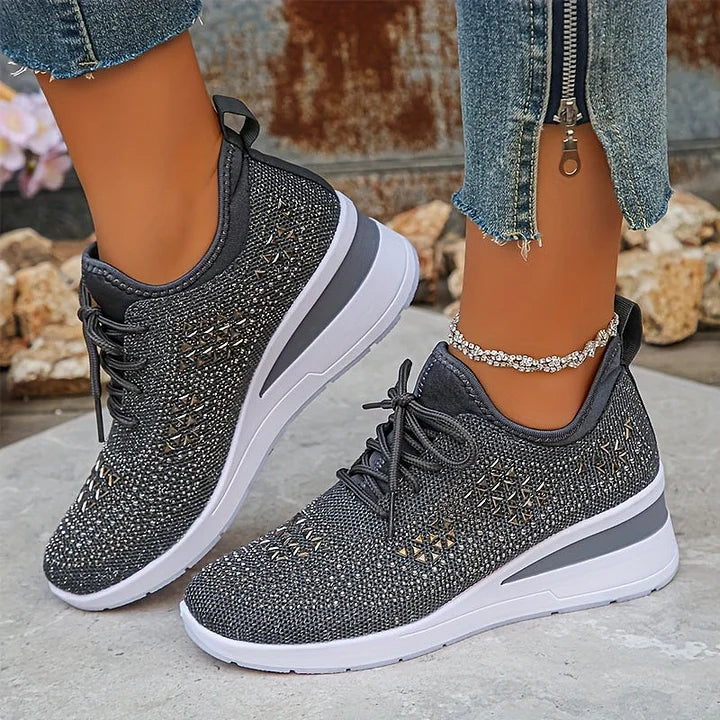 Assina Orthopedic Sneakers with Lightweight Comfort and Radiant Finish for Autumn and Summer