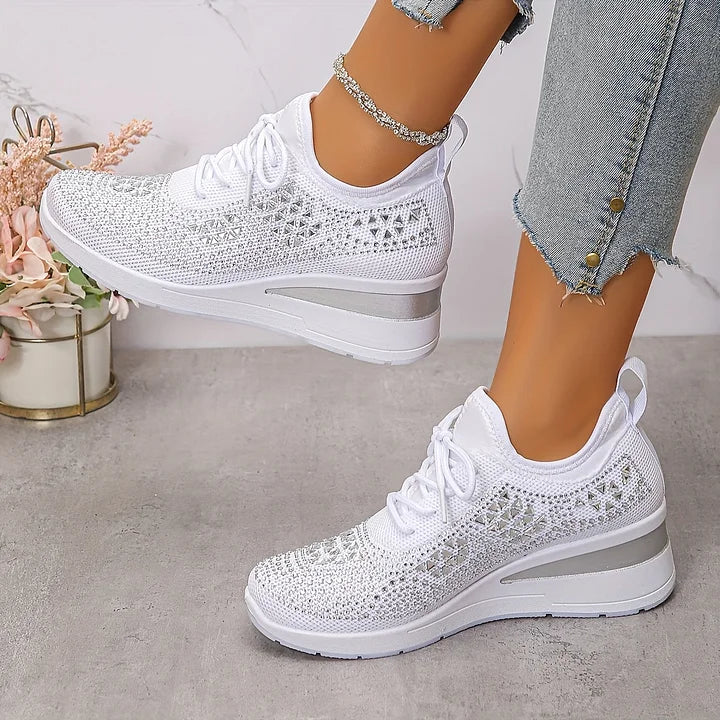Assina Orthopedic Sneakers with Lightweight Comfort and Radiant Finish for Autumn and Summer