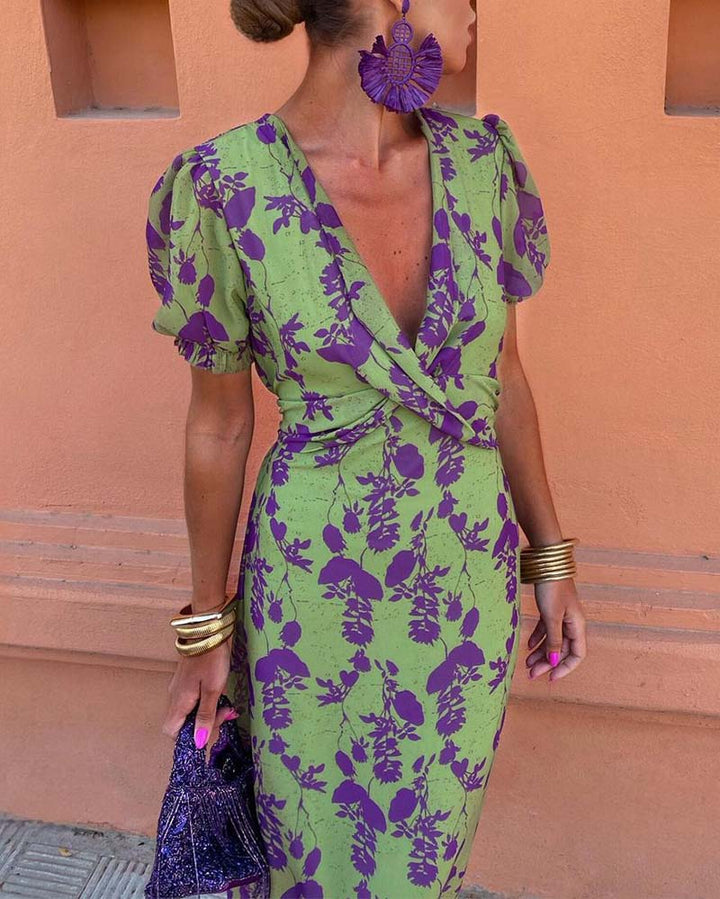 Brie Floral Midi Dress with V-Neckline Elegant Design for Autumn and Summer