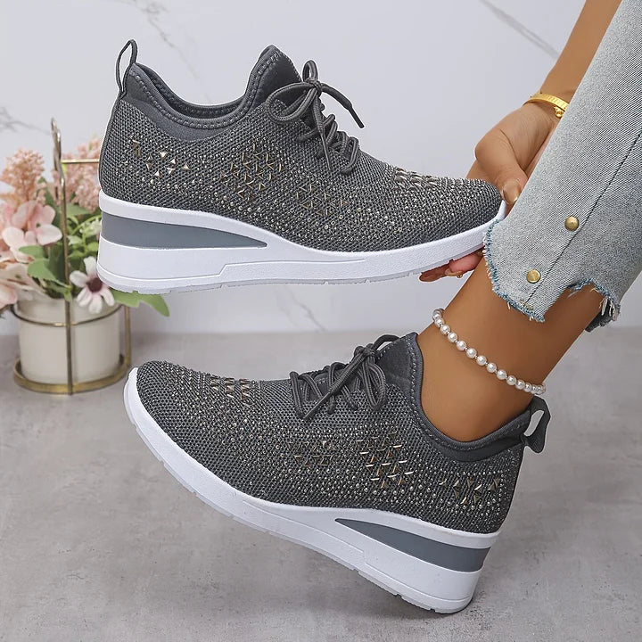 Assina Orthopedic Sneakers with Lightweight Comfort and Radiant Finish for Autumn and Summer
