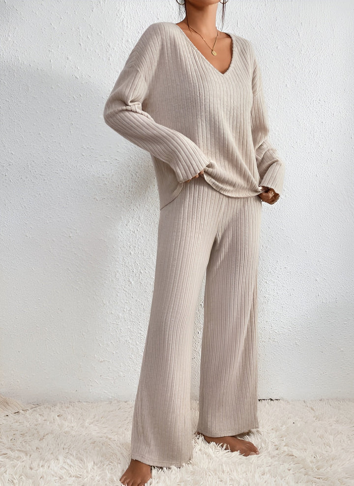 Wilma Ribbed V-Neck Sweater Set Comfortable Stylish Autumn Layering